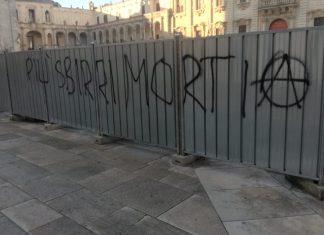 Sorpresi nel centro storico con la bomboletta spray in mano, forse gli autori del raid al Presepe