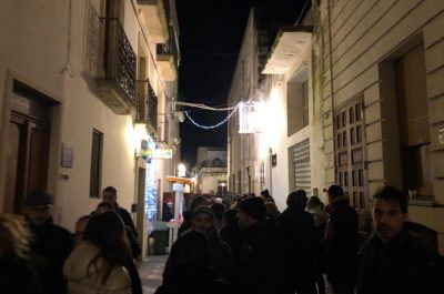 Tanti visitatori per “Le mura in festa a Soleto”: a spasso per il borgo con un calice di vino e tanta buona musica - Corriere Salentino