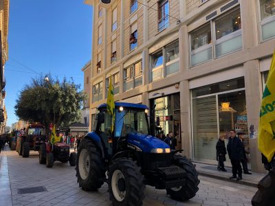 Trattori nel cuore di Lecce per la Giornata del Ringraziamento - Corriere Salentino