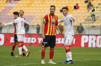 Il Lecce guadagna un buon pareggio contro un Perugia battagliero - Corriere Salentino