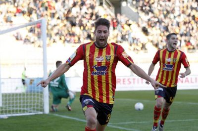Il Lecce guadagna tre punti contro il Padova, per la salvezza e per la serie A - Corriere Salentino
