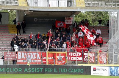 Il Lecce guadagna un buon pareggio contro un Perugia battagliero - Corriere Salentino