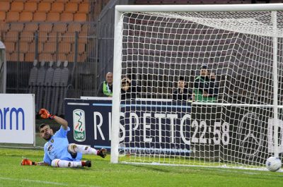Il Lecce guadagna tre punti contro il Padova, per la salvezza e per la serie A - Corriere Salentino