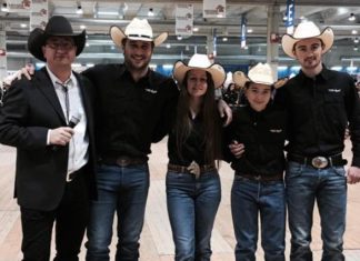 Live Country con i “Wild Angels” sul palco del Mercatino Multietnico