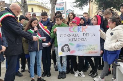 Giornata della Memoria, inaugurata a Trepuzzi la piazzetta dedicata ad Anna Frank - Corriere Salentino