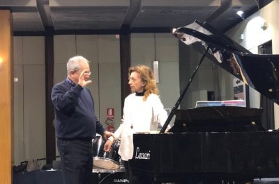 Intervista a Remo Vinciguerra in occasione del workshop con gli studenti dell'Harmonium, l’arte del comporre e insegnare con un sorriso - Corriere Salentino
