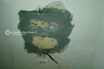 Forano muro confinante e rapinano ufficio postale all'arrivo dei dipendenti: "colpo" da oltre 18mila euro - Corriere Salentino