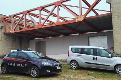 Sfonda il tetto di un capannone e precipita per oltre 6 metri: muore sul colpo - Corriere Salentino