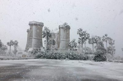 Risveglio sotto la neve per Lecce e provincia, disagi alla circolazione e molti uffici chiusi - Corriere Salentino
