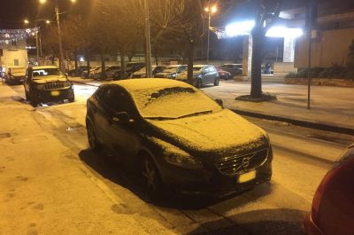 Risveglio sotto la neve per Lecce e provincia, disagi alla circolazione e molti uffici chiusi - Corriere Salentino
