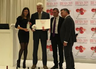 Bibenda 2019, premiati 27 fuoriclasse: le eccellenze del vino esaltate dal premio “I cinque Grappoli” a Borgo Egnazia