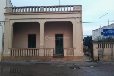 Un cortocircuito scatena l'incendio nel deposito di un'abitazione: paura nel Capo di Leuca - Corriere Salentino