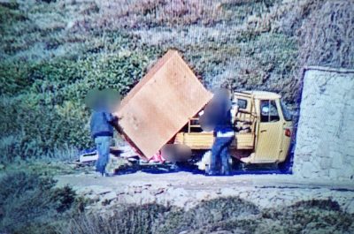 Abbandoni dei rifiuti a Porto Cesareo, incivili pizzicati dalle telecamere - Corriere Salentino