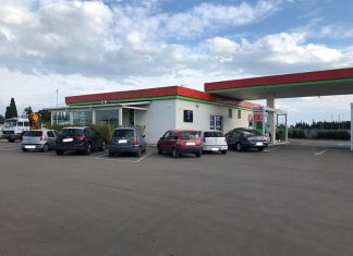 Titolare area di servizio operato alla mandibola dopo pestaggio: cinque indagati