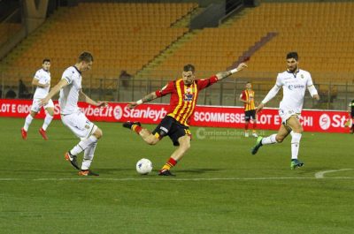 Il Lecce torna gagliardo, 2-1 sul Verona - Corriere Salentino