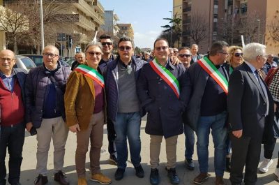 Xylella, arrivano i trattori a Lecce: problemi alla circolazione - Corriere Salentino