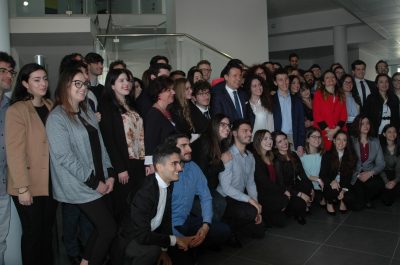 Conte firma l’accordo per 4 centri di ricerca: uno nel Salento. La visita all’ISUFI. Potì rifiuta l’invito di Conte: “Misure di rilancio per il Salento” - Corriere Salentino