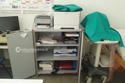 Ladri negli ambulatori medici, sradicata la cassaforte: bottino 1500 euro e tre pc coi referti dei pazienti - Corriere Salentino