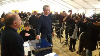 Migliaia di persone alle primarie del centrodestra: circa 3500 votanti alle 13 - Corriere Salentino