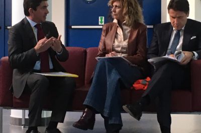 Conte firma l’accordo per 4 centri di ricerca: uno nel Salento. La visita all’ISUFI. Potì rifiuta l’invito di Conte: “Misure di rilancio per il Salento” - Corriere Salentino