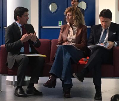 Conte firma l’accordo per 4 centri di ricerca: uno nel Salento. La visita all’ISUFI. Potì rifiuta l’invito di Conte: “Misure di rilancio per il Salento” - Corriere Salentino