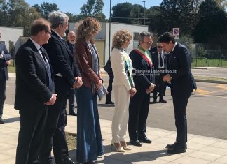Conte firma l’accordo per 4 centri di ricerca: uno nel Salento. La visita all’ISUFI. Potì rifiuta l’invito di Conte: “Misure di rilancio per il Salento”