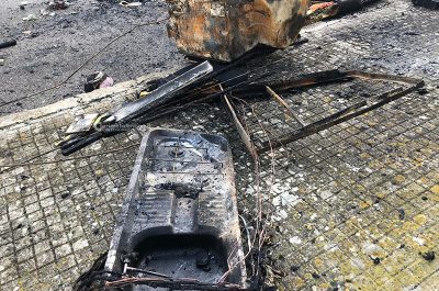 Devastante incendio nella notte alla periferia di Lecce: distrutto un camper - Corriere Salentino