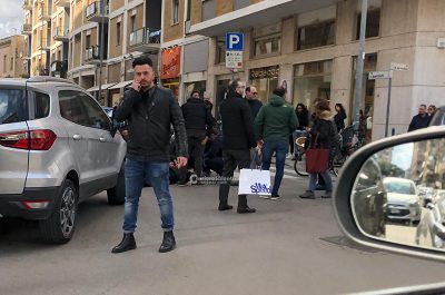 Investita sulle strisce pedonali nel pieno centro di Lecce, corsa in ospedale per una donna - Corriere Salentino