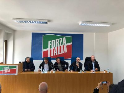 “Chi aderisce all’associazione di Toti è incompatibile”: la resa dei conti in Forza Italia. Intervista a Mazzotta - Corriere Salentino