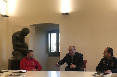 Il 14 aprile grande raduno di auto e moto d’epoca a Torre Lapillo: un lungo serpentone di bellezza e passioni - Corriere Salentino