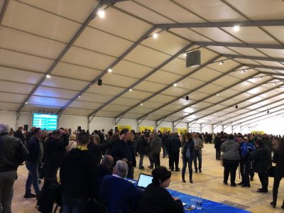 Migliaia di persone alle primarie del centrodestra: circa 3500 votanti alle 13 - Corriere Salentino