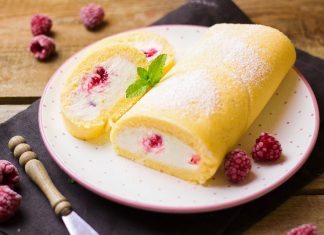 La ricetta del giorno: Rotolo con crema di mascarpone e lamponi