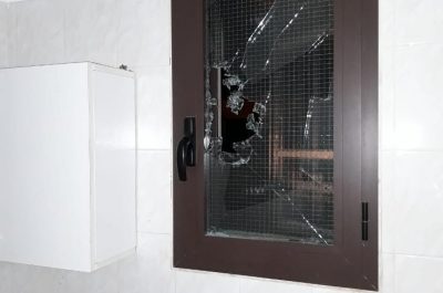 Grata divelta per rubare nella villetta, ma scatta l'allarme e i ladri portano via solo una saldatrice - Corriere Salentino