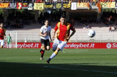 Una grande squadra vince contro una buona squadra. Lecce-Foggia 1-0 - Corriere Salentino