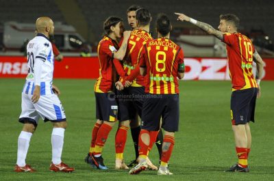 Il Lecce vola al secondo posto. Oggi sarebbe A, se fosse finito il campionato - Corriere Salentino