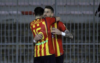 Il Lecce vola al secondo posto. Oggi sarebbe A, se fosse finito il campionato - Corriere Salentino
