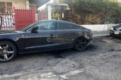 Notte di fuoco tra Lecce e la provincia: bruciano due auto ed un furgone - Corriere Salentino