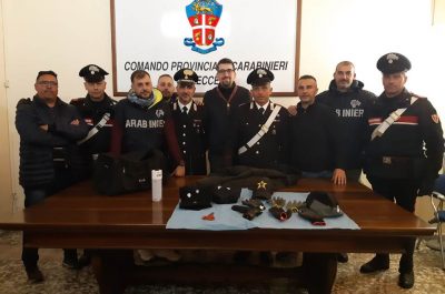 Forano muro delle Poste e attendono il direttore, ma arrivano i carabinieri e finiscono in manette - Corriere Salentino
