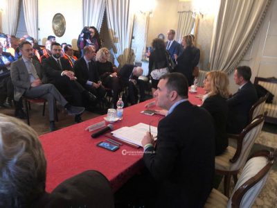 Centinaio nuovamente a Lecce per l’emergenza Xylella: “Il nostro provvedimento è ancora aperto” - Corriere Salentino