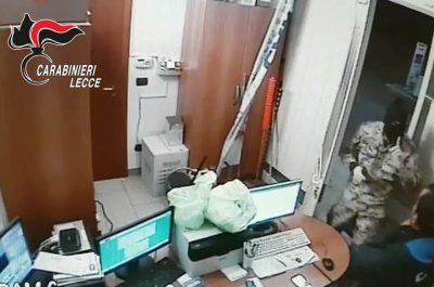 Arrestato dopo inseguimento su una Volvo rubata, nuovi guai: autore di tre rapine - Corriere Salentino