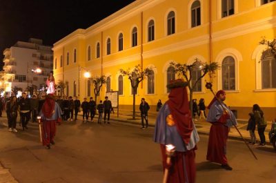 I «Mai» in processione: i riti della notte del Venerdì Santo a Gallipoli - Corriere Salentino