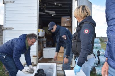 Realizza fuochi artificiali ma non ha la licenza necessaria, scattano denuncia e sequestro per 30mila euro - Corriere Salentino