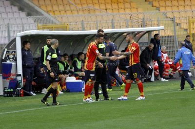 Piove, ma piovono anche gol al Via del Mare. Lecce - Carpi finisce 4 a 1 - Corriere Salentino