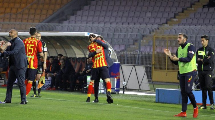 Un Lecce che fa sognare davvero. Inflitto un 3-1 al Cosenza - Corriere Salentino