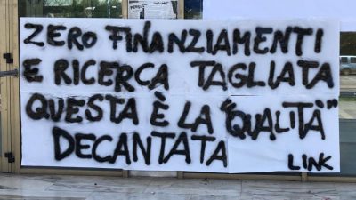 I Commissari dell’ANVUR esaminano l’Unisalento, ma gli studenti della Link protestano: “Basta penalizzare il Sud!” - Corriere Salentino