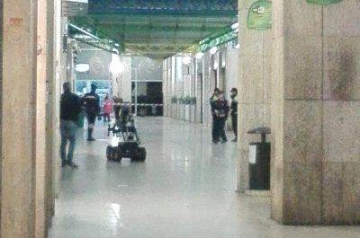 Ennesimo allarme bomba in città, valigia sospetta sotto la Galleria Mazzini: dentro c'erano rifiuti - Corriere Salentino
