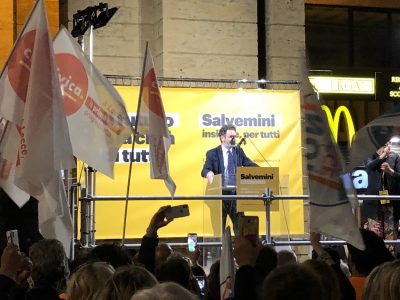 Lo scontro finale, stoccate dai palchi tra i 5 candidati. I due comizi del centrodestra: i fittiani chiudono per conto loro - Corriere Salentino