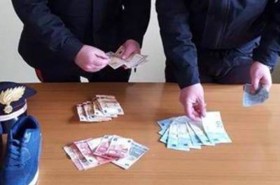 Pistola in pugno, rapinano supermercato pieno di clienti: uno preso, caccia al complice - Corriere Salentino