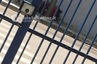 Zaino sospetto nei pressi della scuola, scatta l'allarme bomba a Maglie: evacuato l'istituto - Corriere Salentino