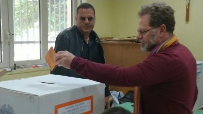Affluenza alta, il clima aiuta: a Lecce 59,27%, vicina al 40% la provincia leccese. Le immagini dei candidati al voto - Corriere Salentino